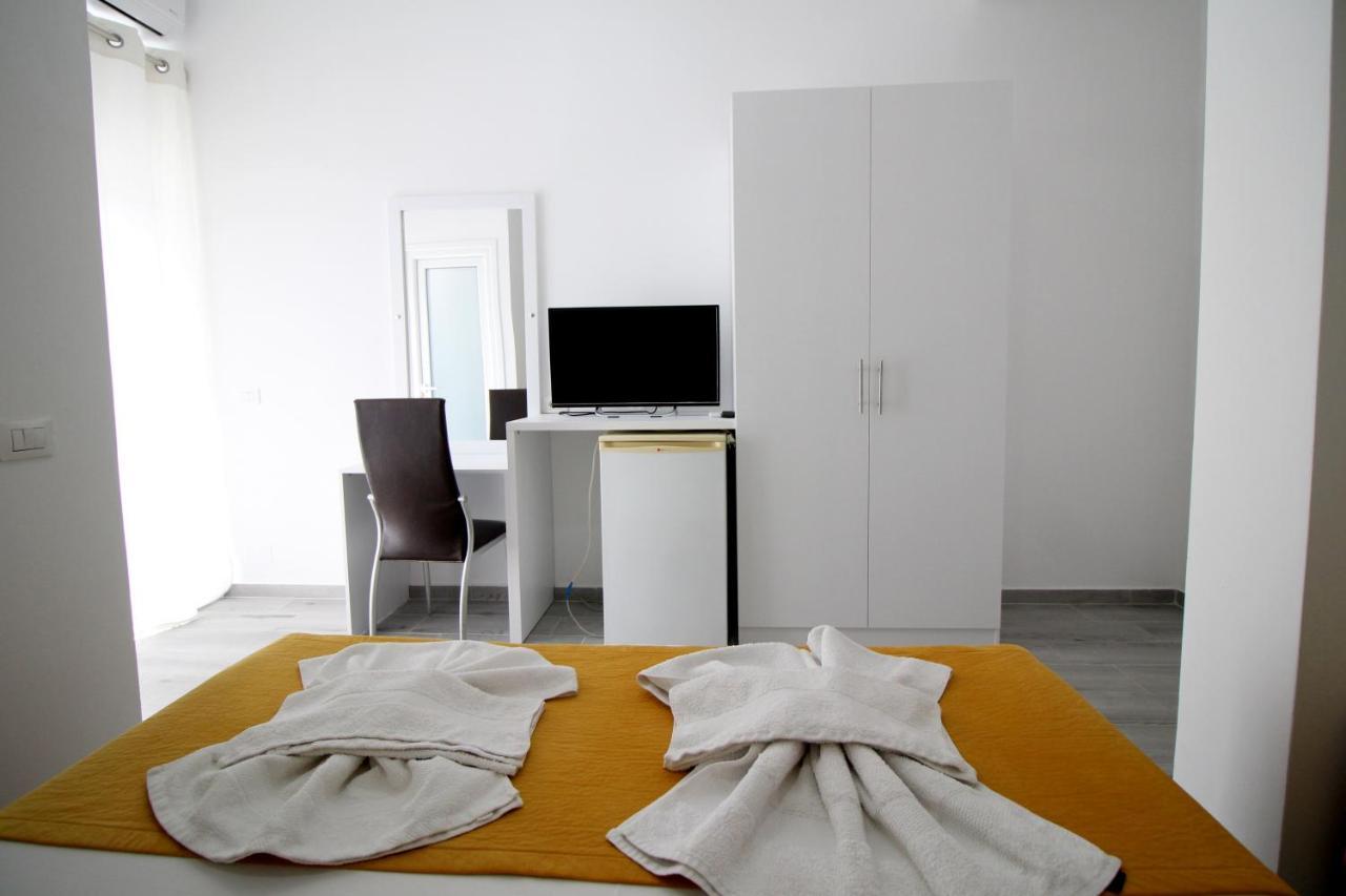 Hotel Kapllani 3*