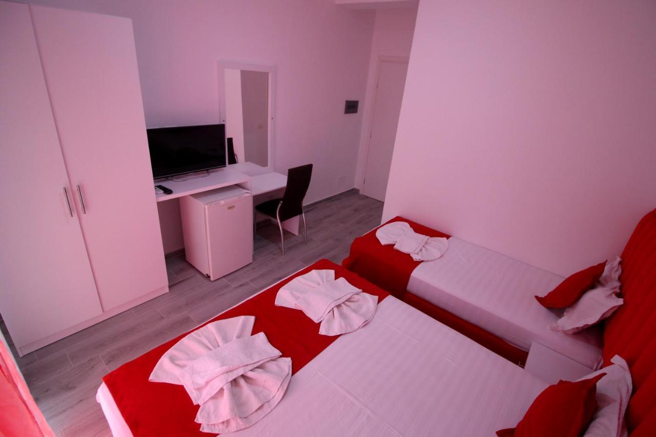 Kapllani Hotel 3*