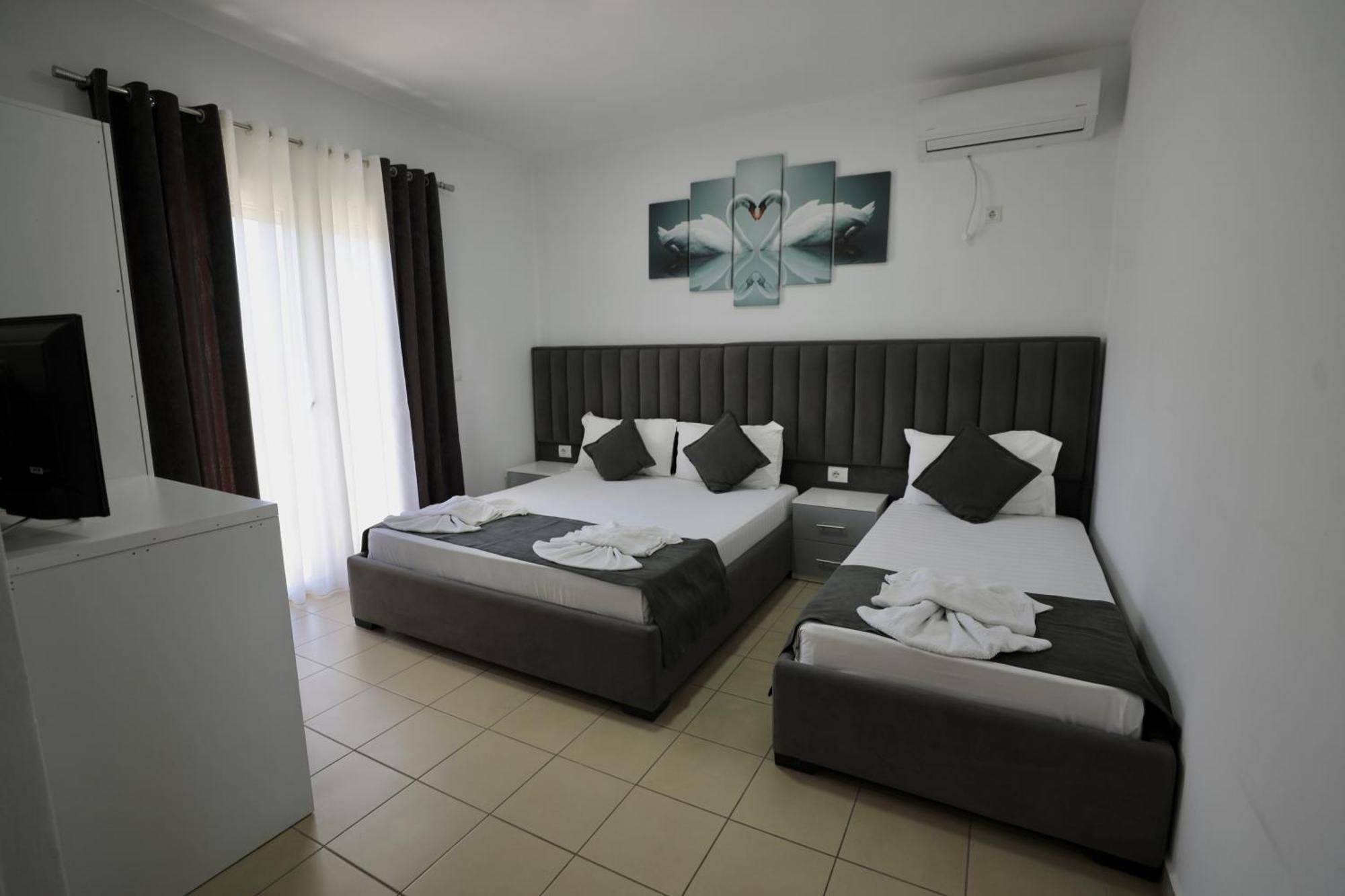 Kapllani Hotel